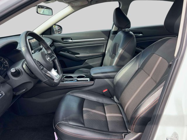 Used 2024 Nissan Altima 2.5 SR FWD image 15
