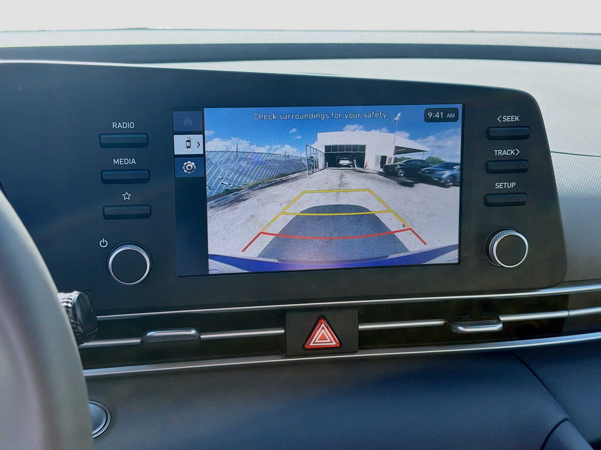 Used 2025 Hyundai Elantra Sport FWD image 11