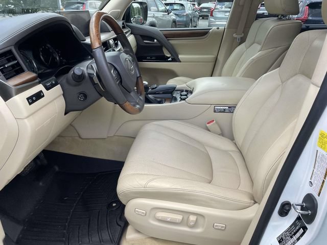 Used 2021 Lexus LX 570 4WD w/ Luxury Package image 14