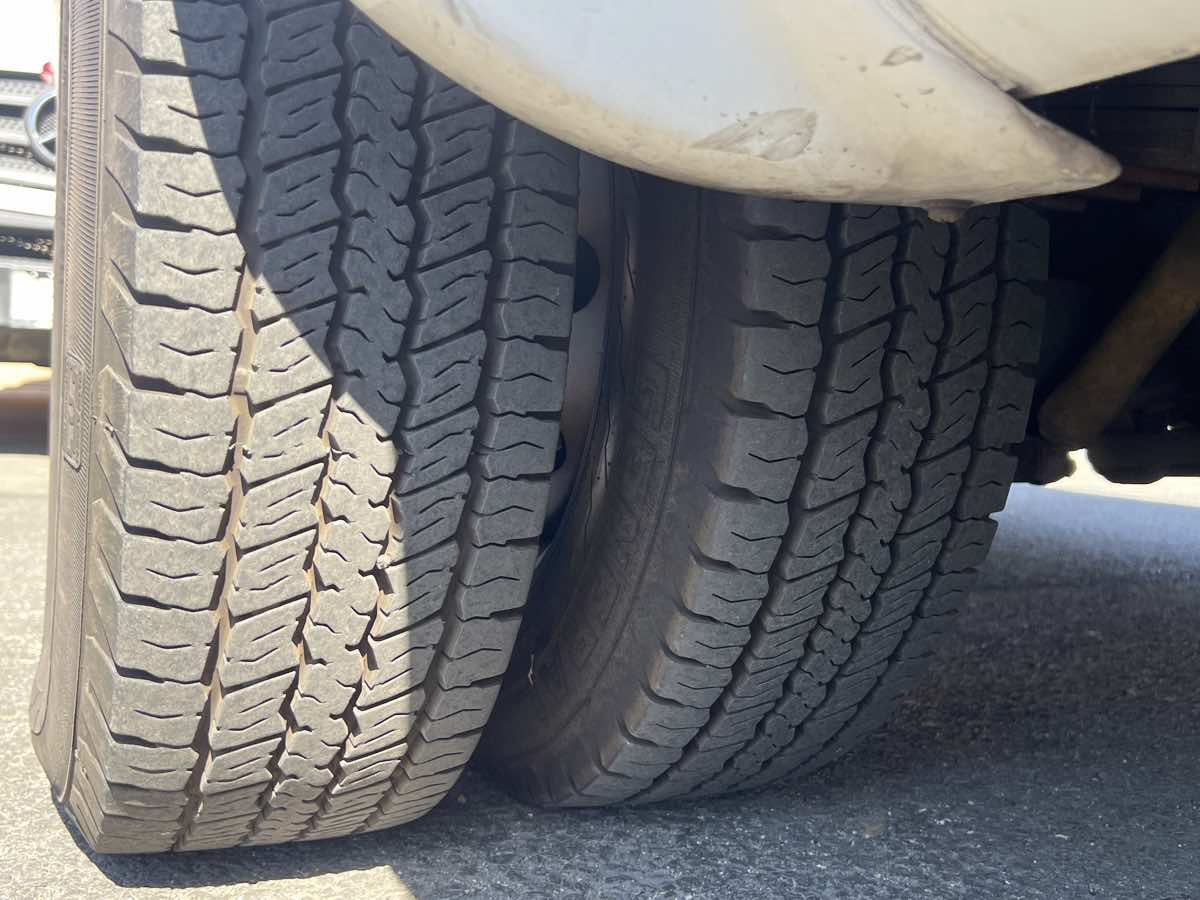Used 2002 Ford E-450 and Econoline 450 RWD image 9