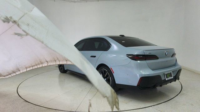 Used 2024 BMW 740i xDrive w/ Premium Package image 74