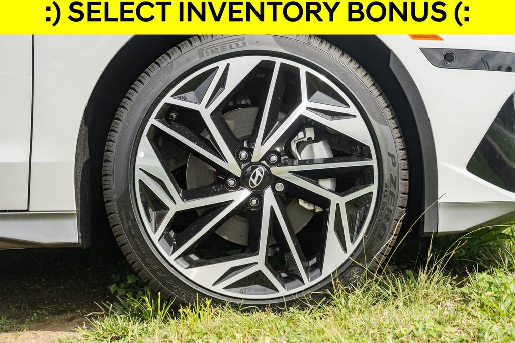 New 2024 Hyundai Ioniq 6 Limited image 16