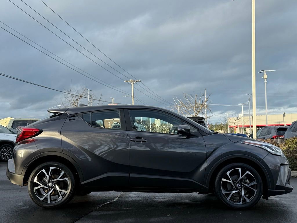 Certified 2022 Toyota C-HR XLE image 6