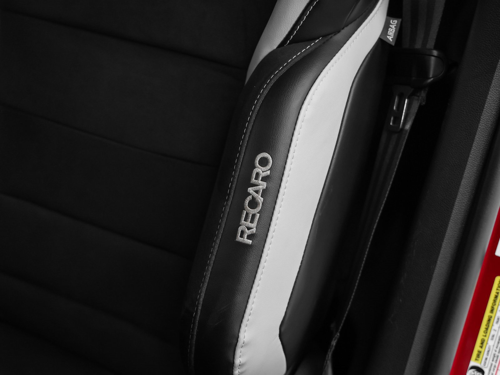 Used 2020 Ford Mustang Shelby GT500 w/ Carbon Fiber Track Pack image 65