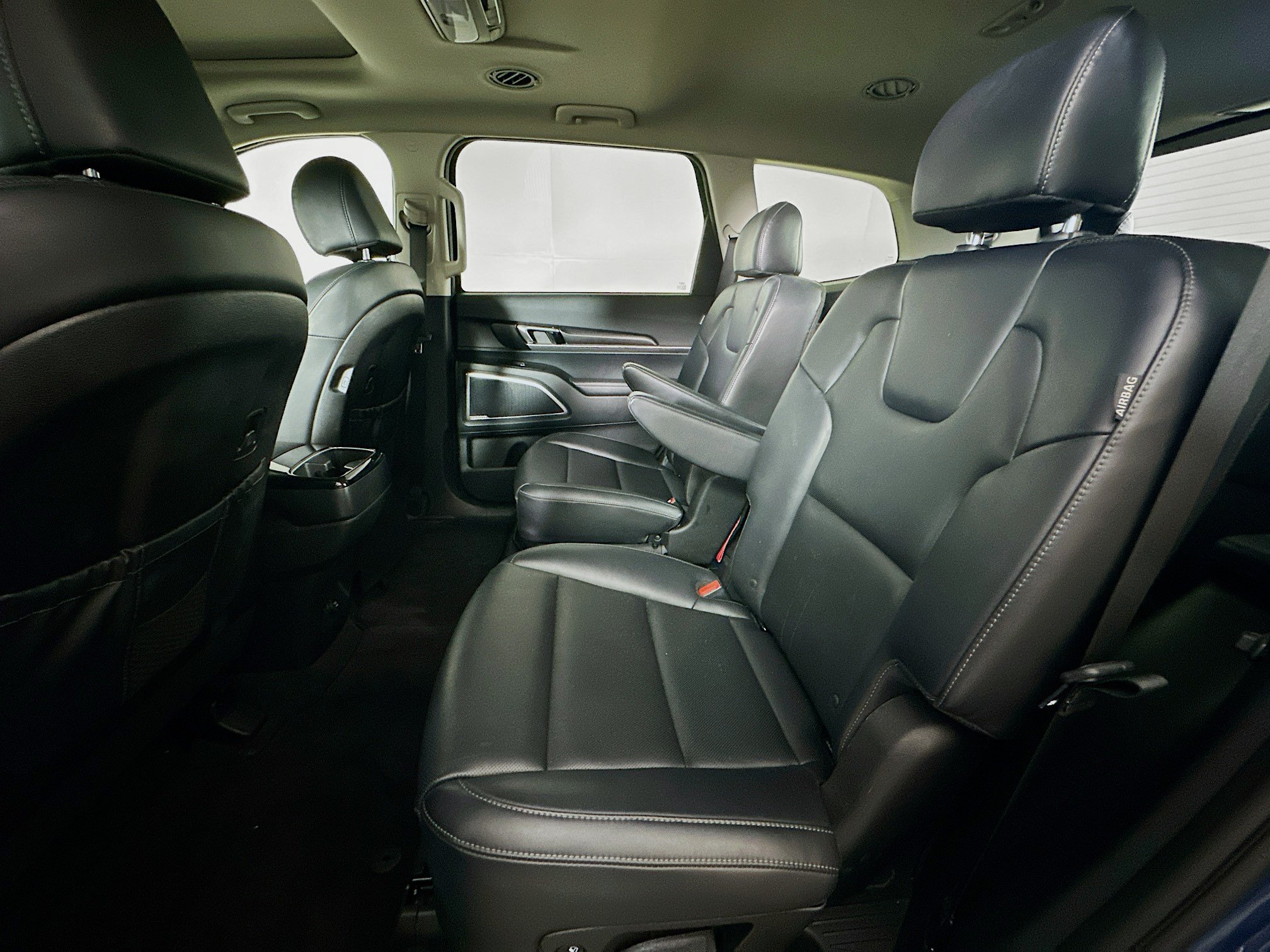 Used 2025 Kia Telluride S FWD image 29