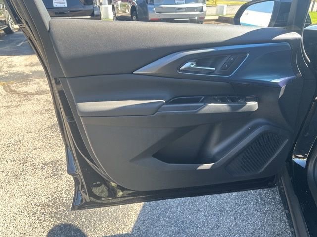 New 2026 Chevrolet Equinox EV LT image 11