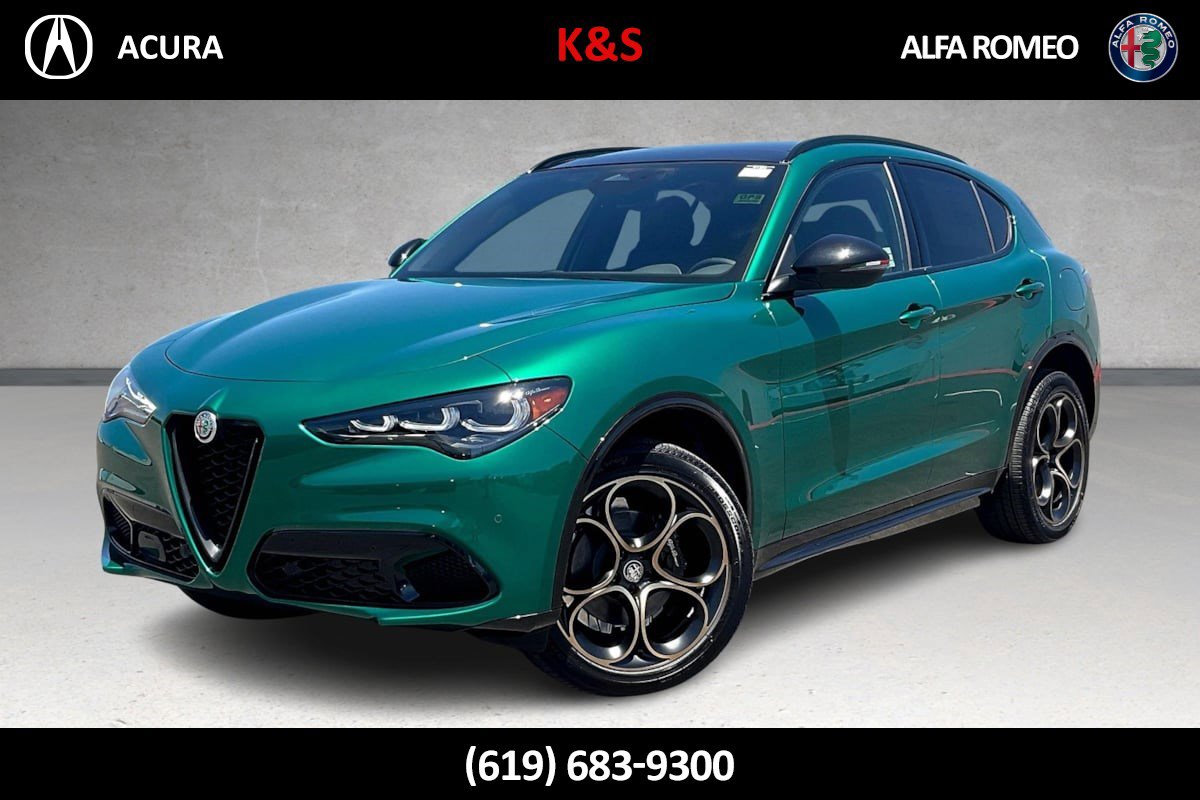 New 2025 Alfa Romeo Stelvio Sprint image 1