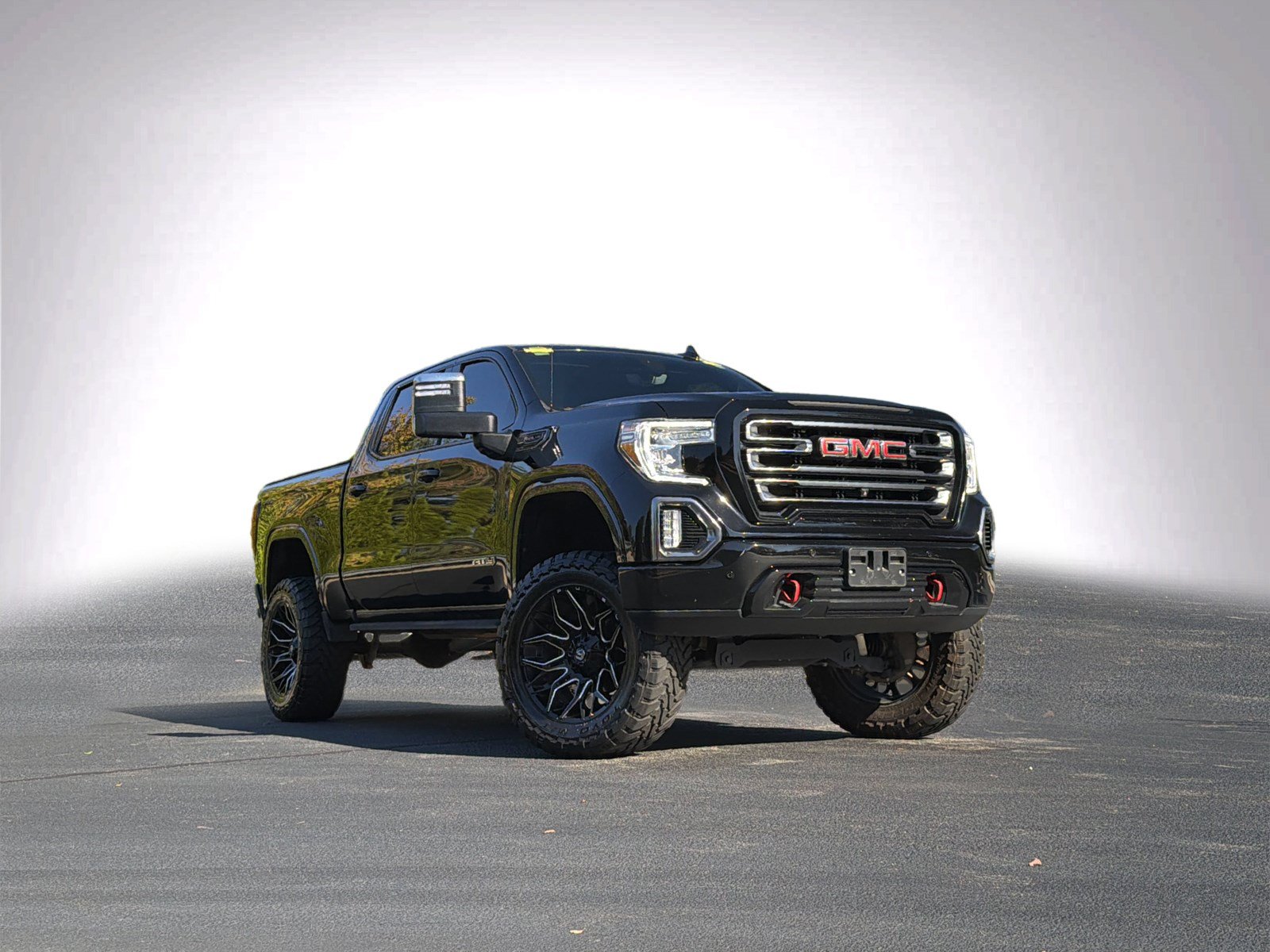 Used 2022 GMC Sierra 1500 AT4 w/ AT4 Premium Package AWD/4WD image 2