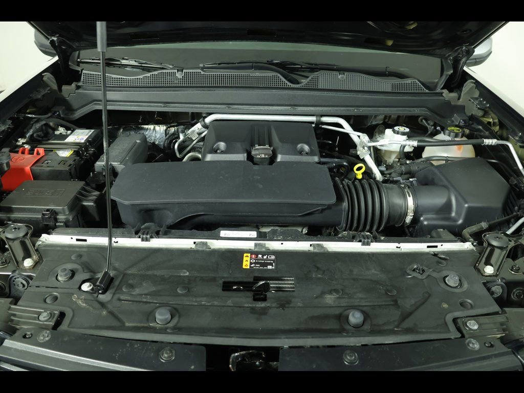 Used 2025 Chevrolet Colorado W/T w/ WT Custom Package image 19