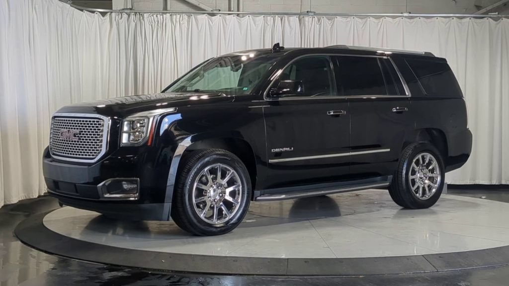 Used 2016 GMC Yukon Denali w/ Open Road Package AWD/4WD image 5