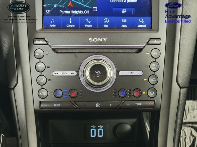 Used 2020 Ford Fusion Titanium image 23