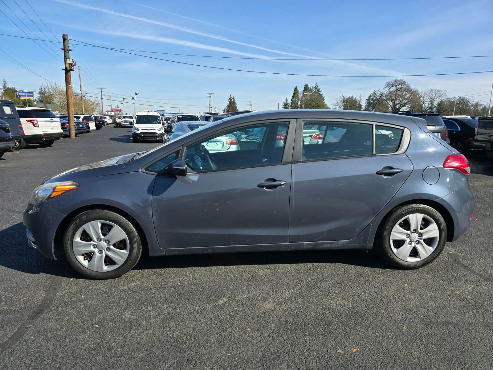 Used 2016 Kia Forte LX image 2