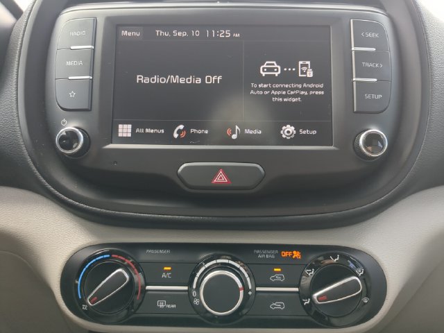 Used 2025 Kia Soul LX FWD image 22
