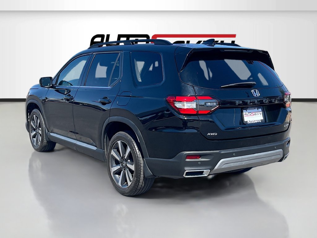 Used 2024 Honda Pilot Touring image 5
