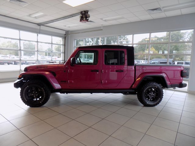 Certified 2024 Jeep Gladiator Sport image 3