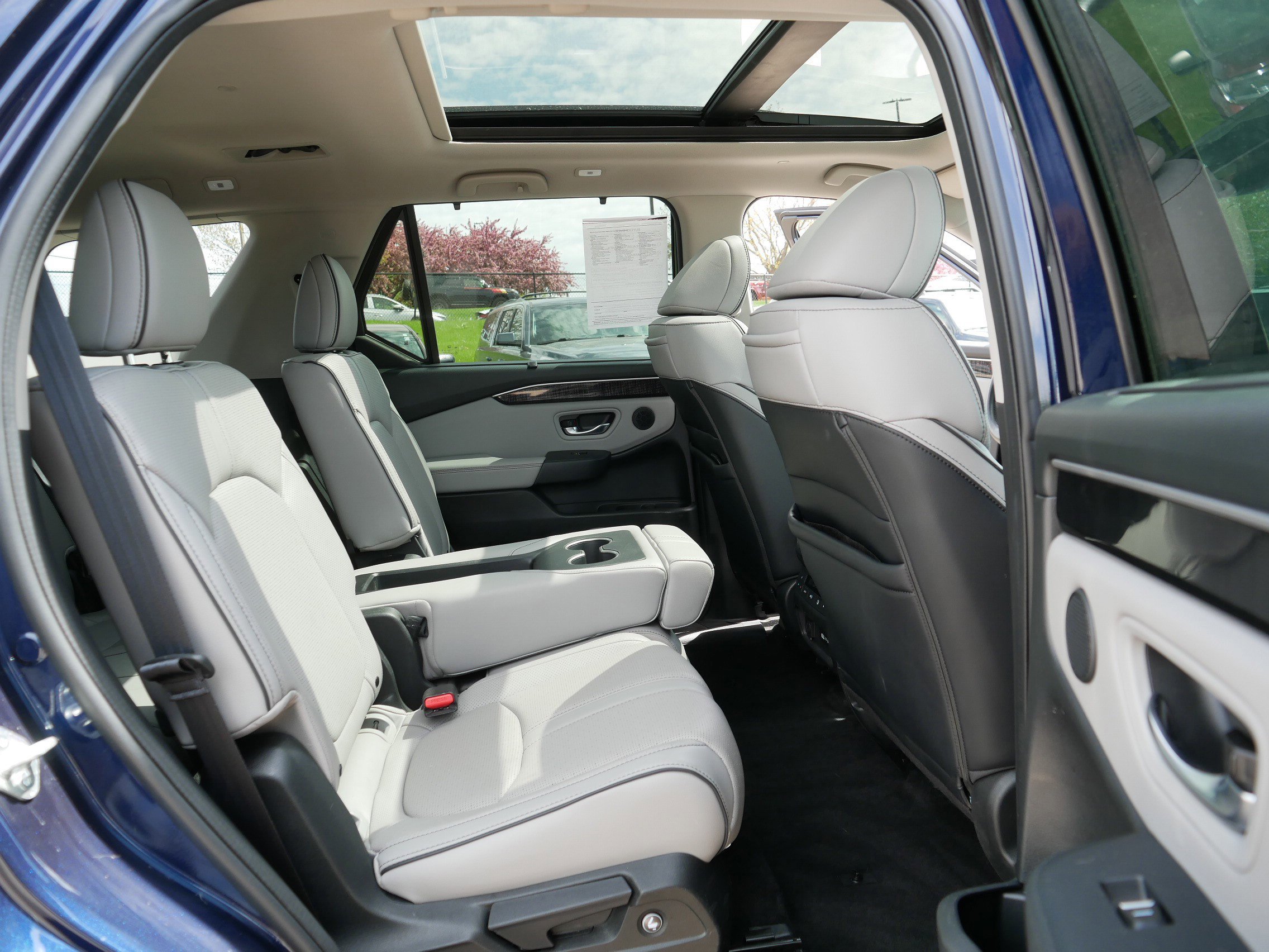 Used 2023 Honda Pilot Elite image 18