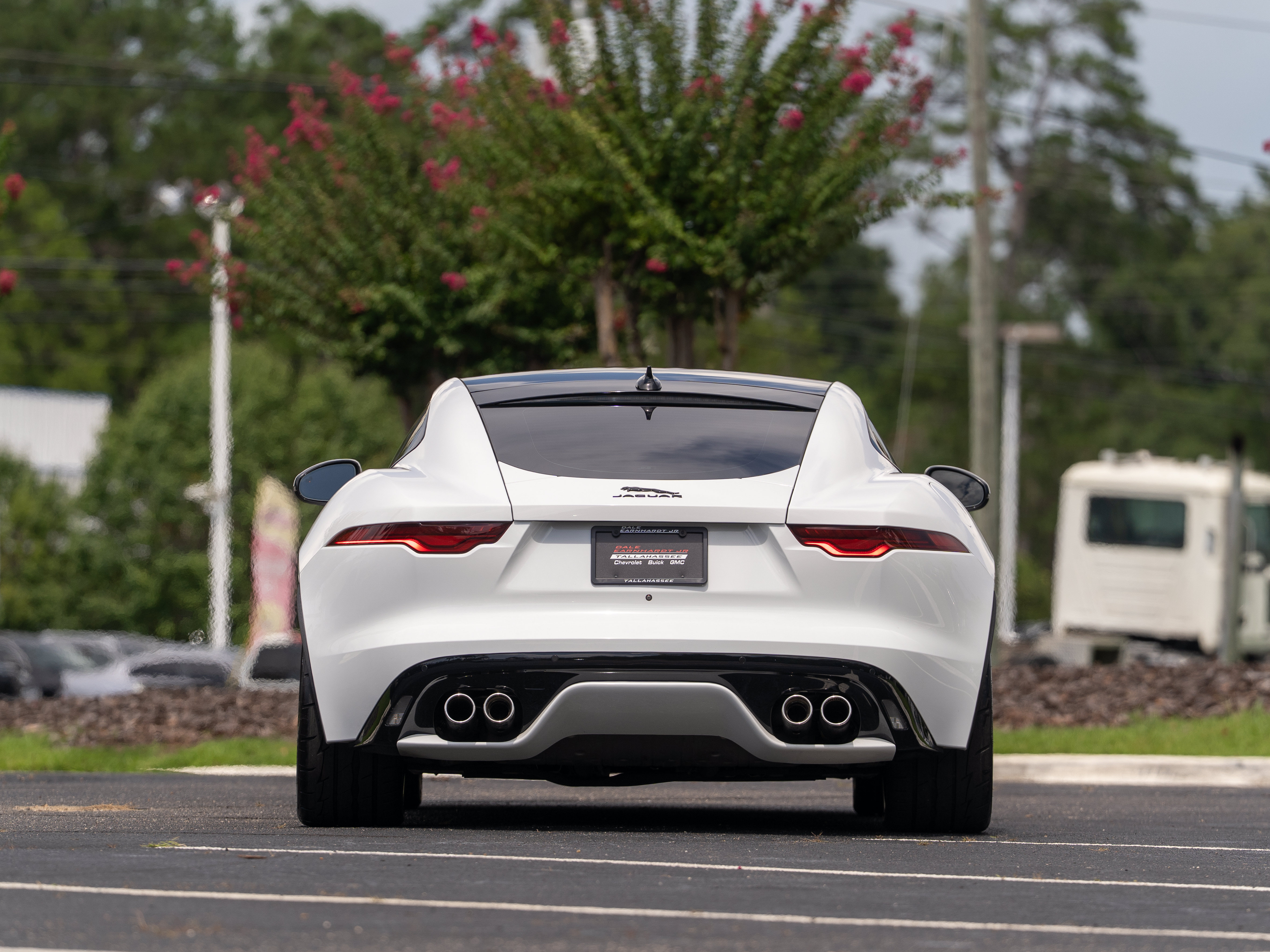 Used 2024 Jaguar F-TYPE R-Dynamic RWD image 45