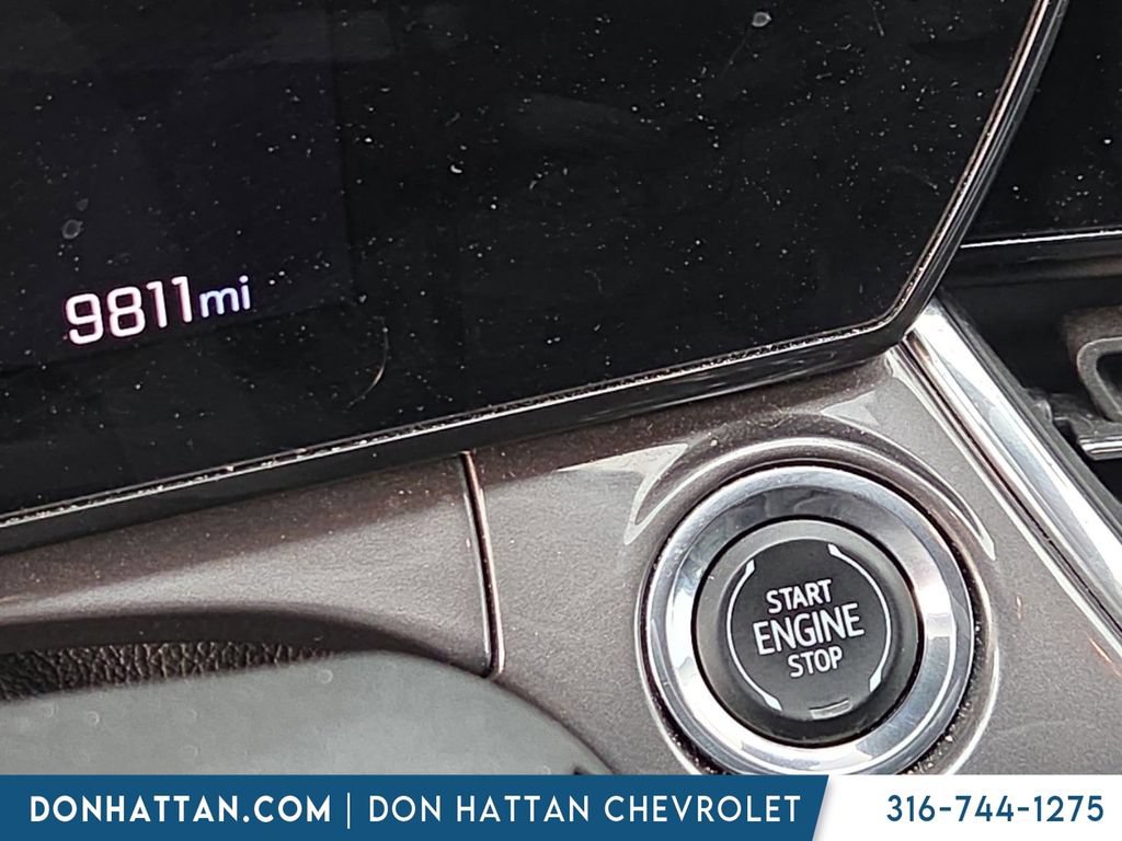 Used 2024 Chevrolet Trax ACTIV w/ Driver Confidence Package FWD image 2
