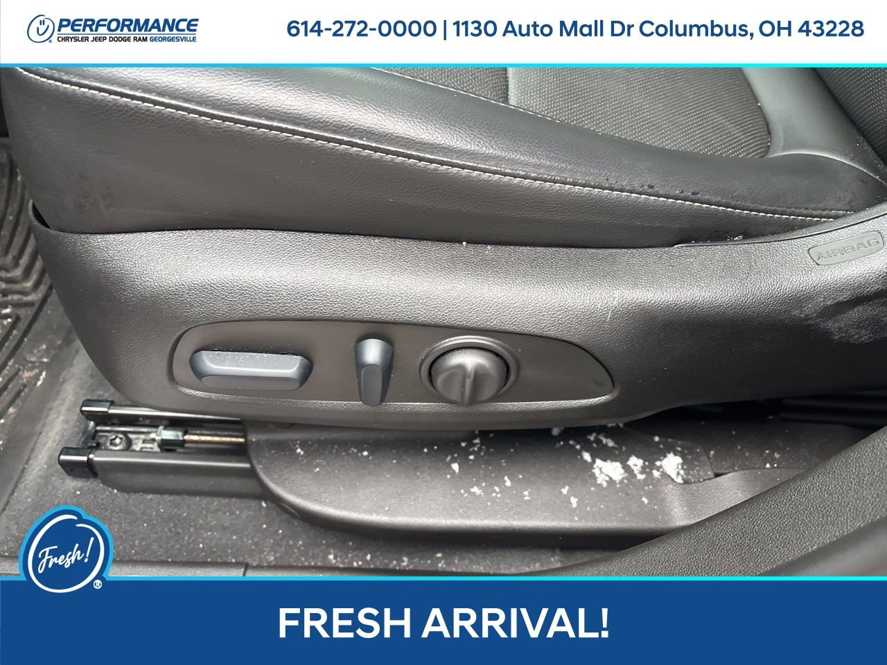 Used 2023 GMC Acadia SLT image 18