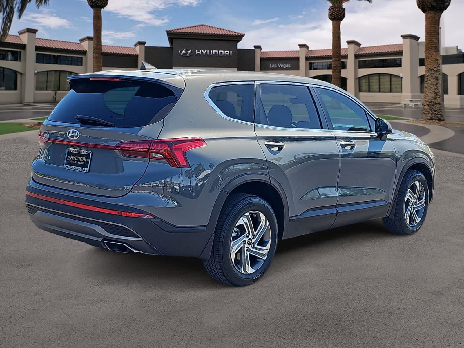 Used 2023 Hyundai Santa Fe SE FWD image 8