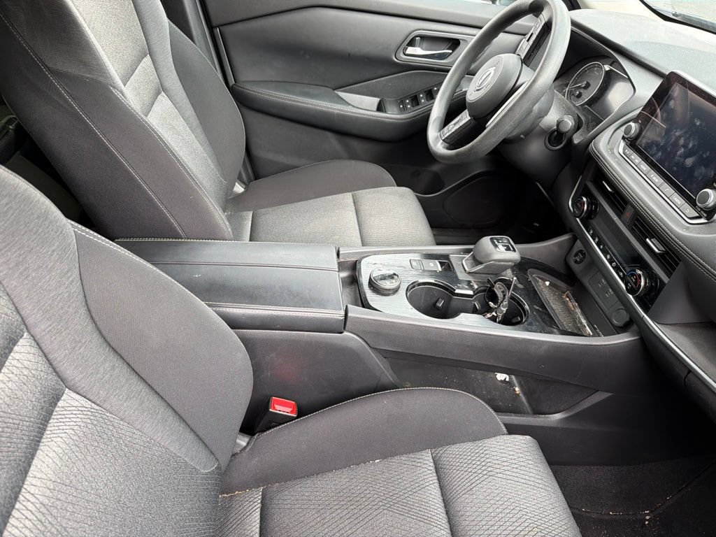 Used 2024 Nissan Rogue SV AWD/4WD image 9