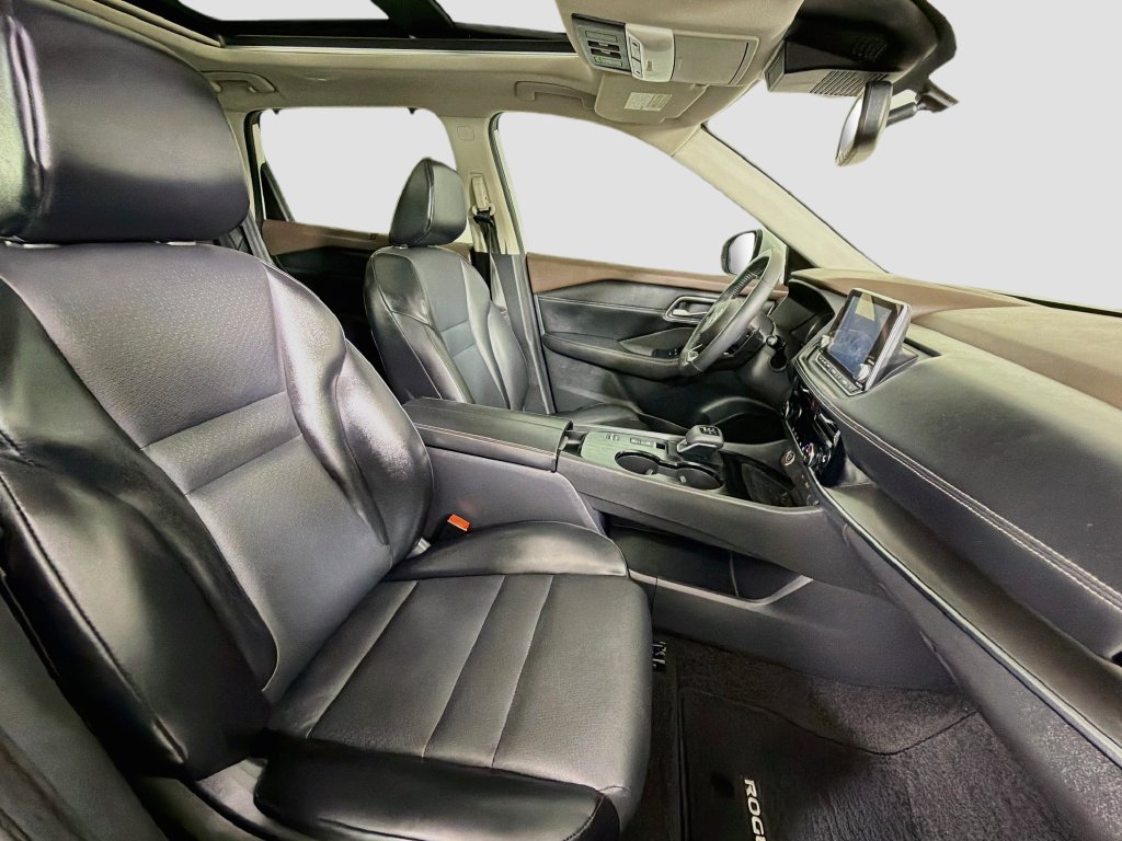 Used 2021 Nissan Rogue SV w/ Premium Package FWD image 33