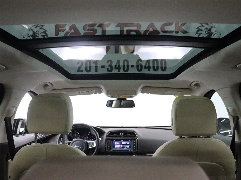 Used 2018 Jaguar F-PACE Prestige AWD/4WD image 13