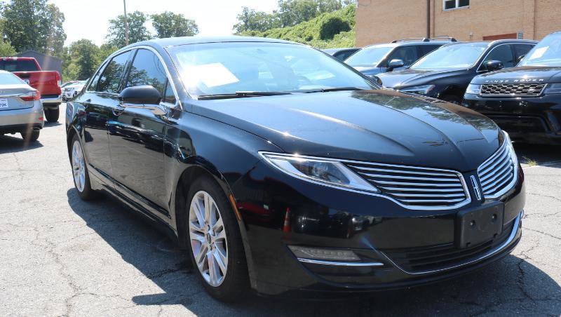 Used 2016 Lincoln MKZ w/ Equipment Group 300A Reserve FWD image 3