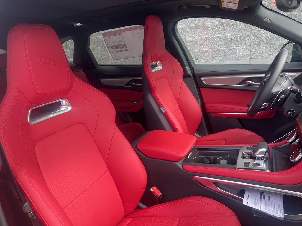 Used 2025 Jaguar F-PACE R-Dynamic S AWD/4WD image 18