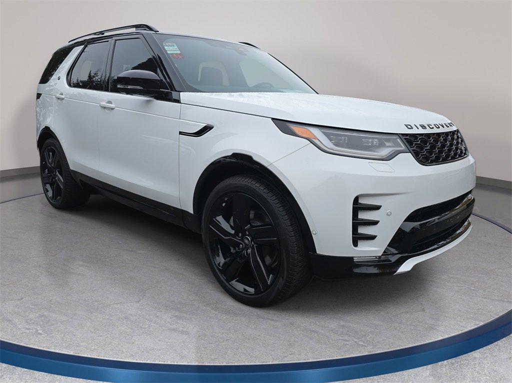 New 2025 Land Rover Discovery Dynamic SE image 3