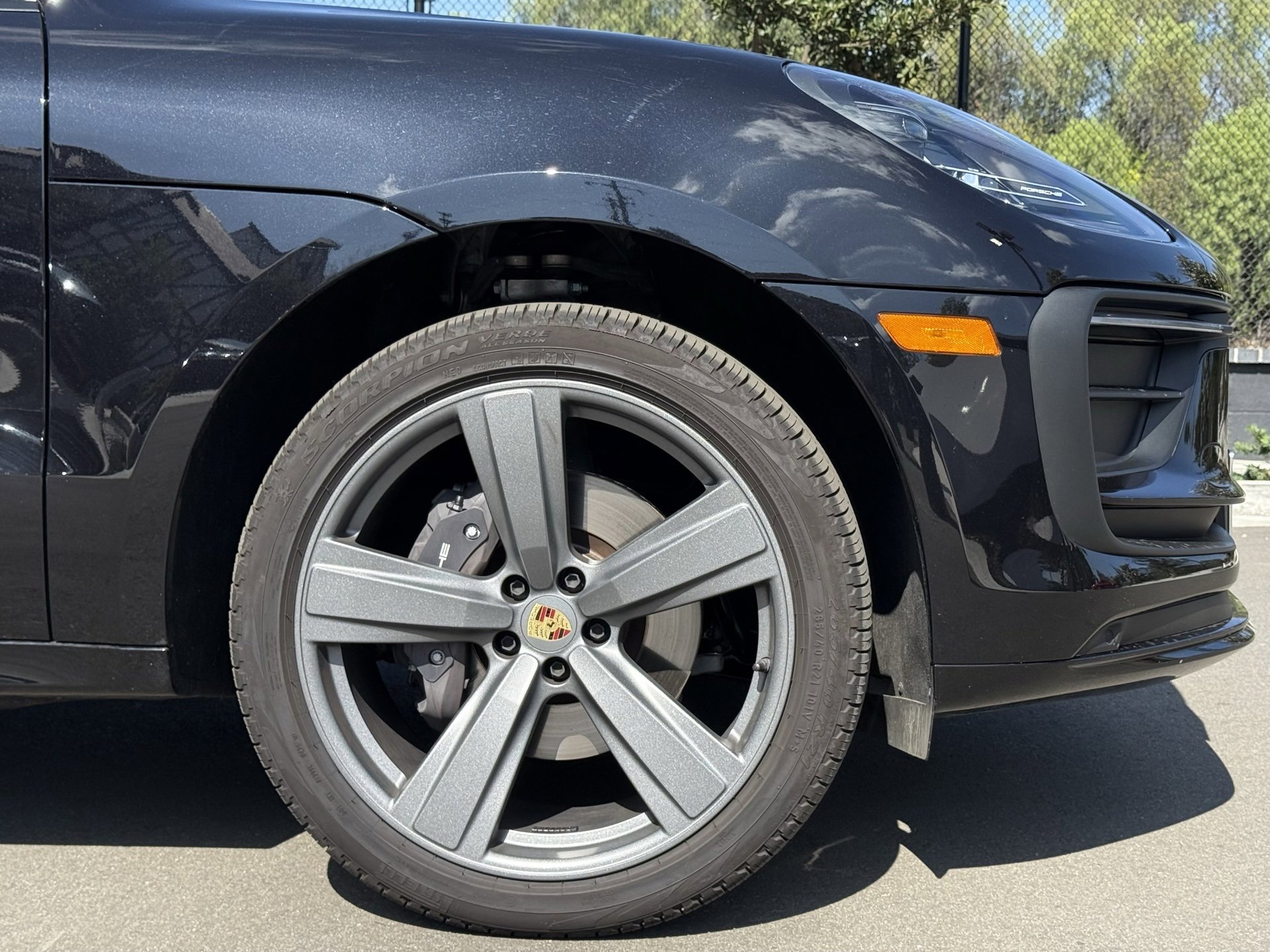 Used 2025 Porsche Macan image 12
