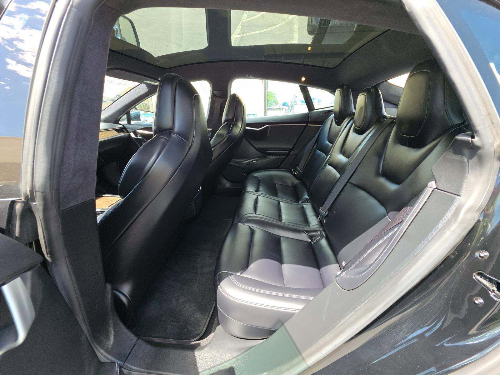 Used 2019 Tesla Model S Long Range AWD/4WD image 4