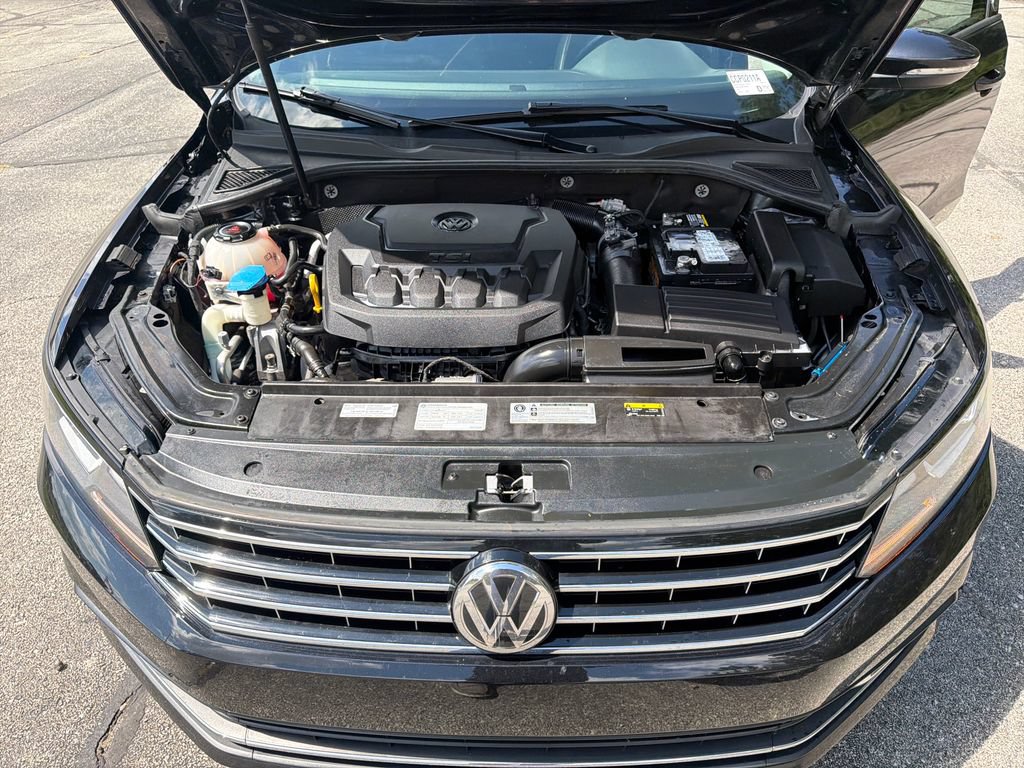 Used 2019 Volkswagen Passat 2.0T Wolfsburg FWD image 29