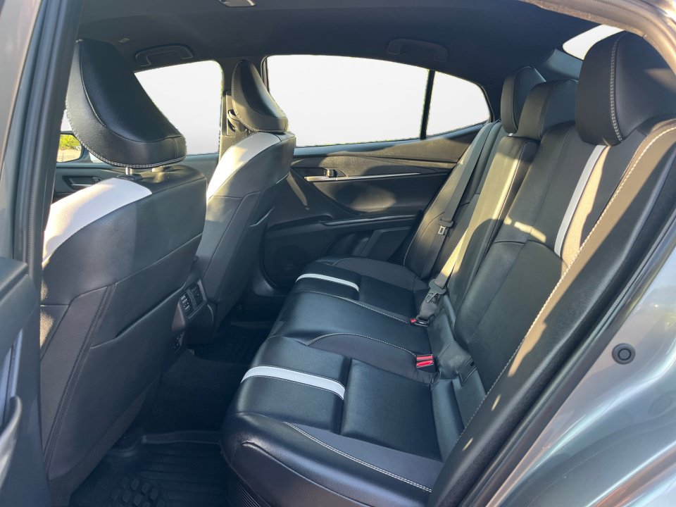 Used 2026 Toyota Camry SE FWD image 15