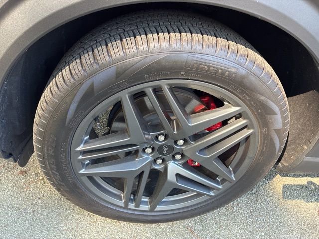 Used 2025 Ford Explorer ST w/ Sun And Sound Package image 11