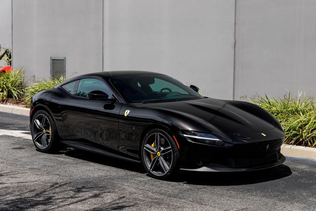 Used 2022 Ferrari Roma RWD image 7