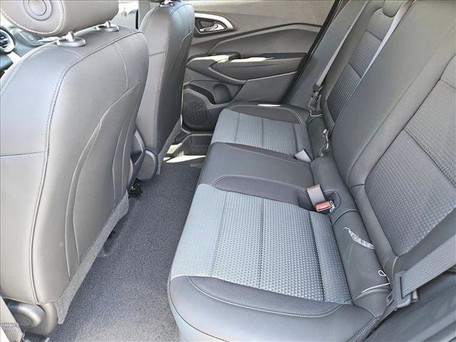 New 2026 Chevrolet Trax LT w/ Midnight Edition image 16