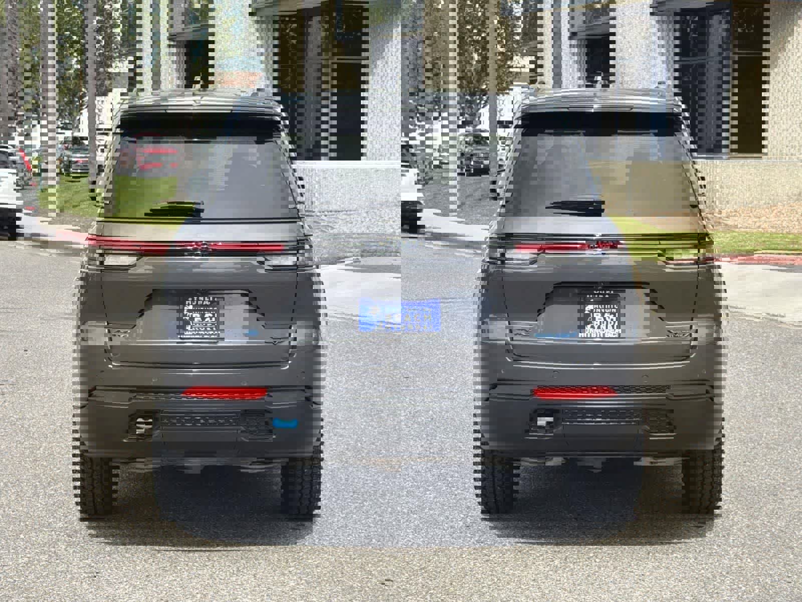 Used 2025 Jeep Grand Cherokee Trailhawk image 5