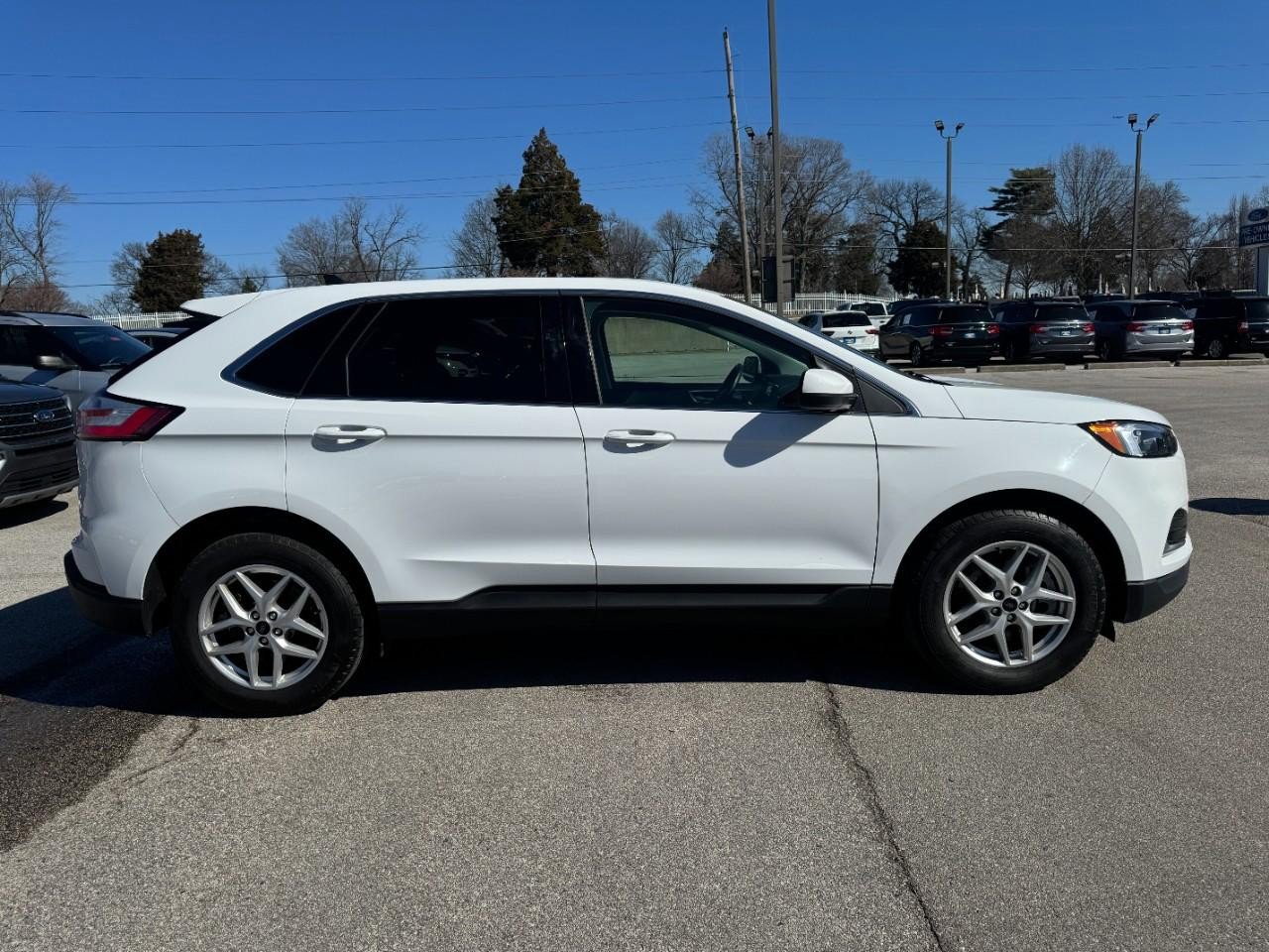 Certified 2024 Ford Edge SEL image 2