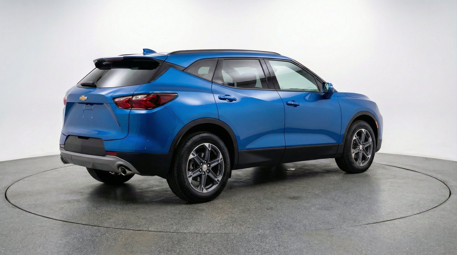 Used 2025 Chevrolet Blazer LT FWD image 9