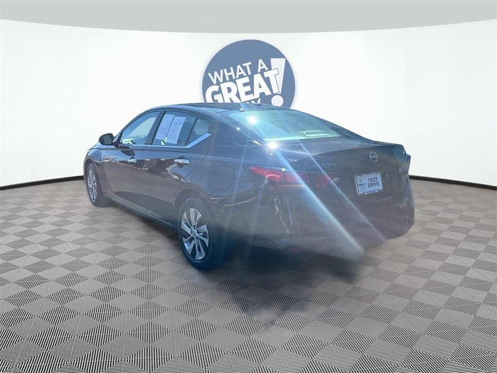 Used 2025 Nissan Altima 2.5 S FWD image 6