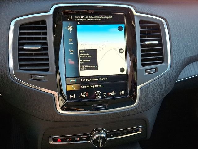 Used 2020 Volvo XC90 T6 Momentum image 18