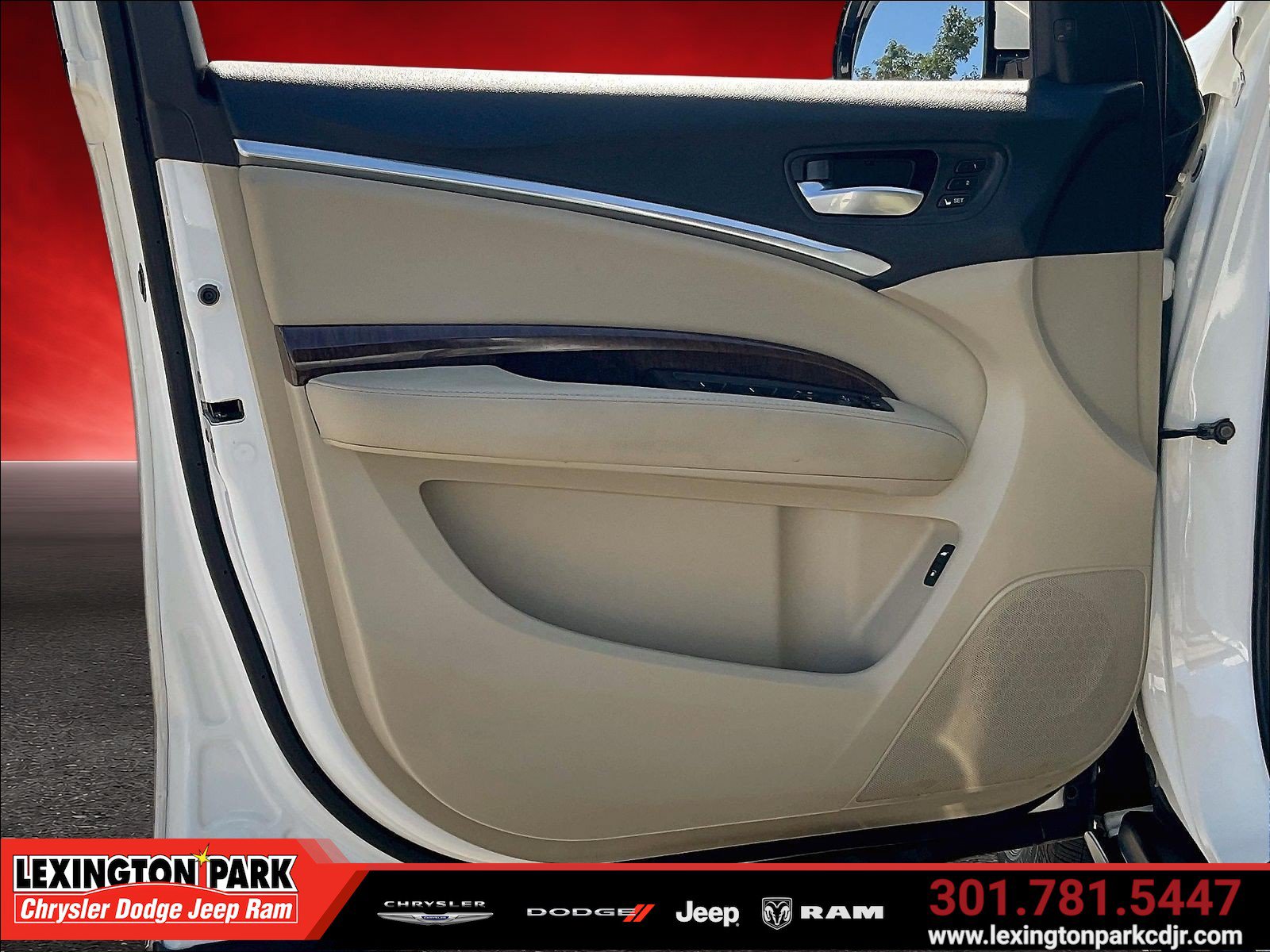Used 2017 Acura MDX w/ Technology Package AWD/4WD image 19