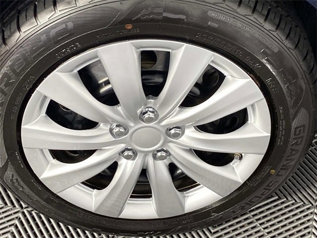 Used 2021 Toyota Corolla LE w/ Carpet Mat Package (TMS) image 29