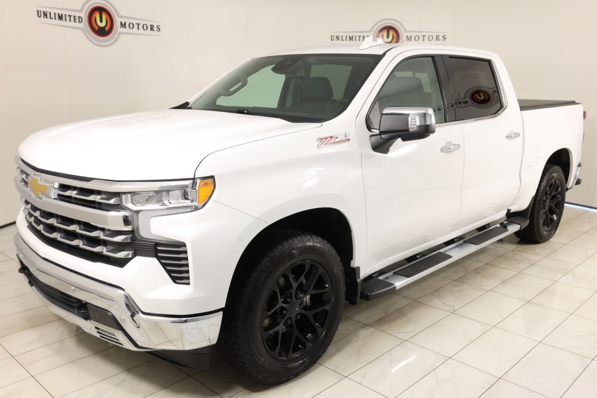 Used 2022 Chevrolet Silverado 1500 LTZ w/ LTZ Convenience Package II AWD/4WD image 5