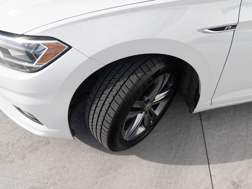 Used 2021 Volkswagen Jetta R-Line image 8