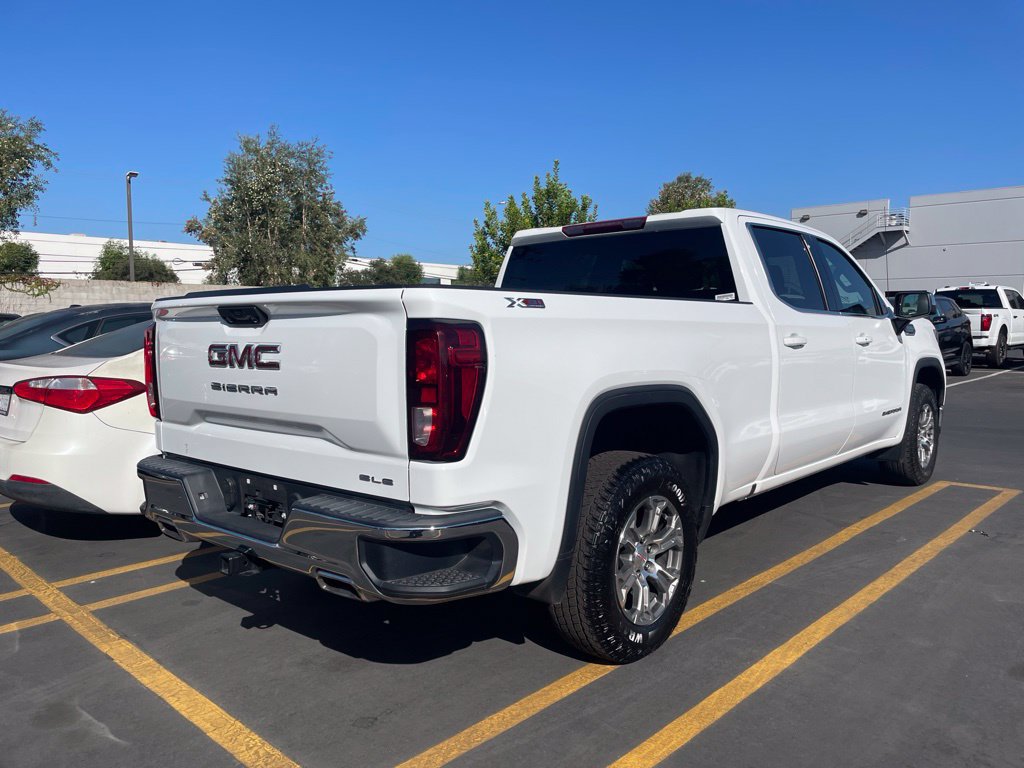 Used 2023 GMC Sierra 1500 SLE AWD/4WD image 2