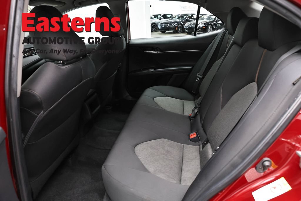 Used 2019 Toyota Camry LE FWD image 19