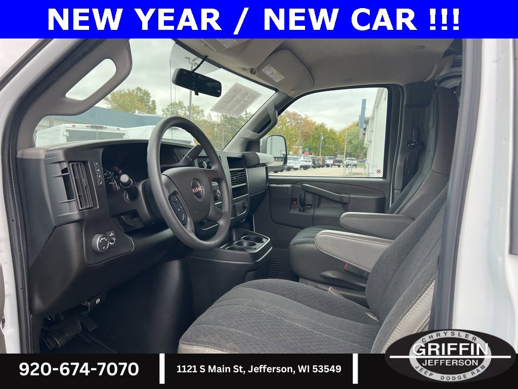 Used 2022 GMC Savana 2500 Work Van w/ Driver Convenience Package image 18