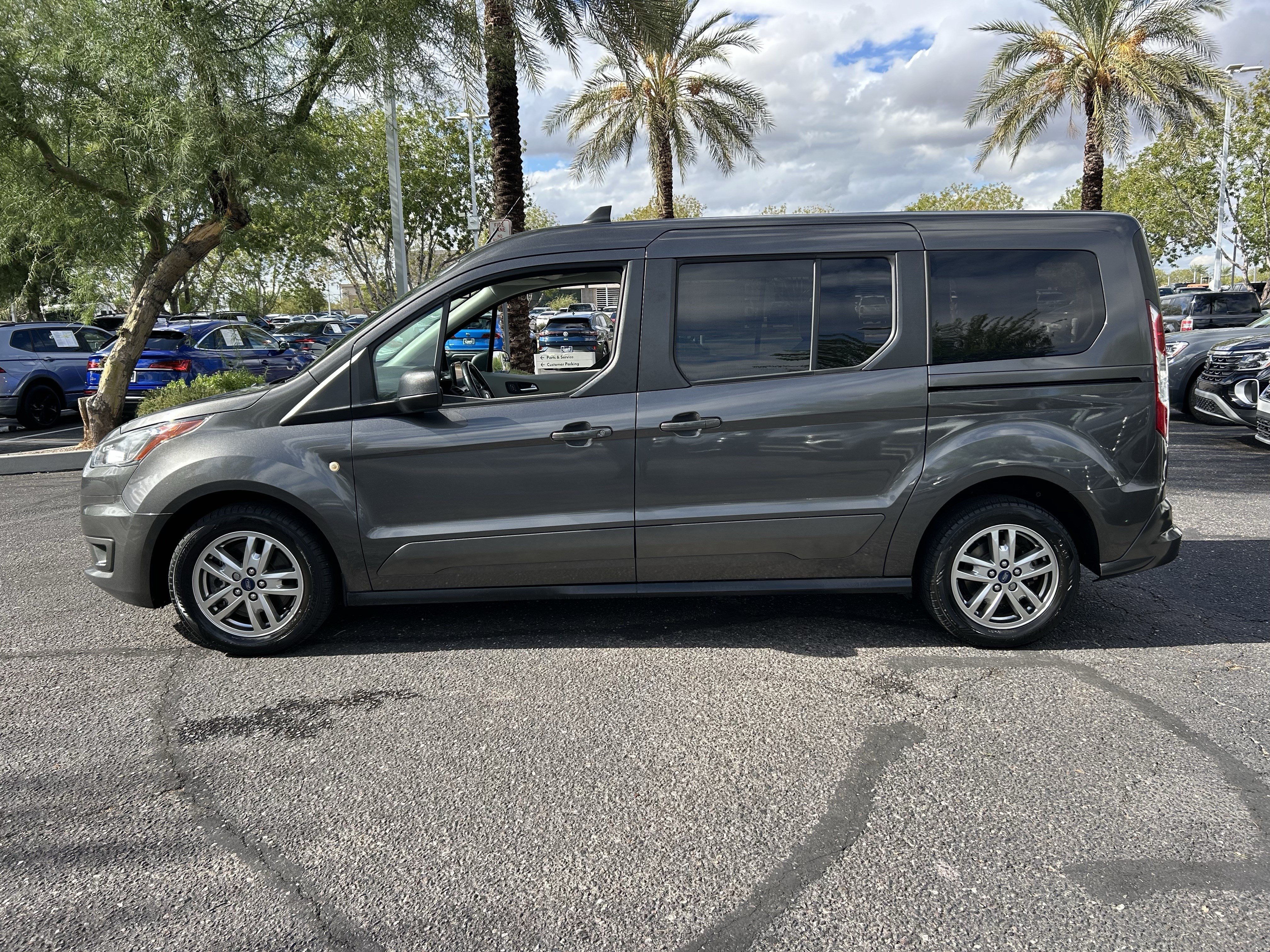 Used 2020 Ford Transit Connect XLT FWD image 2